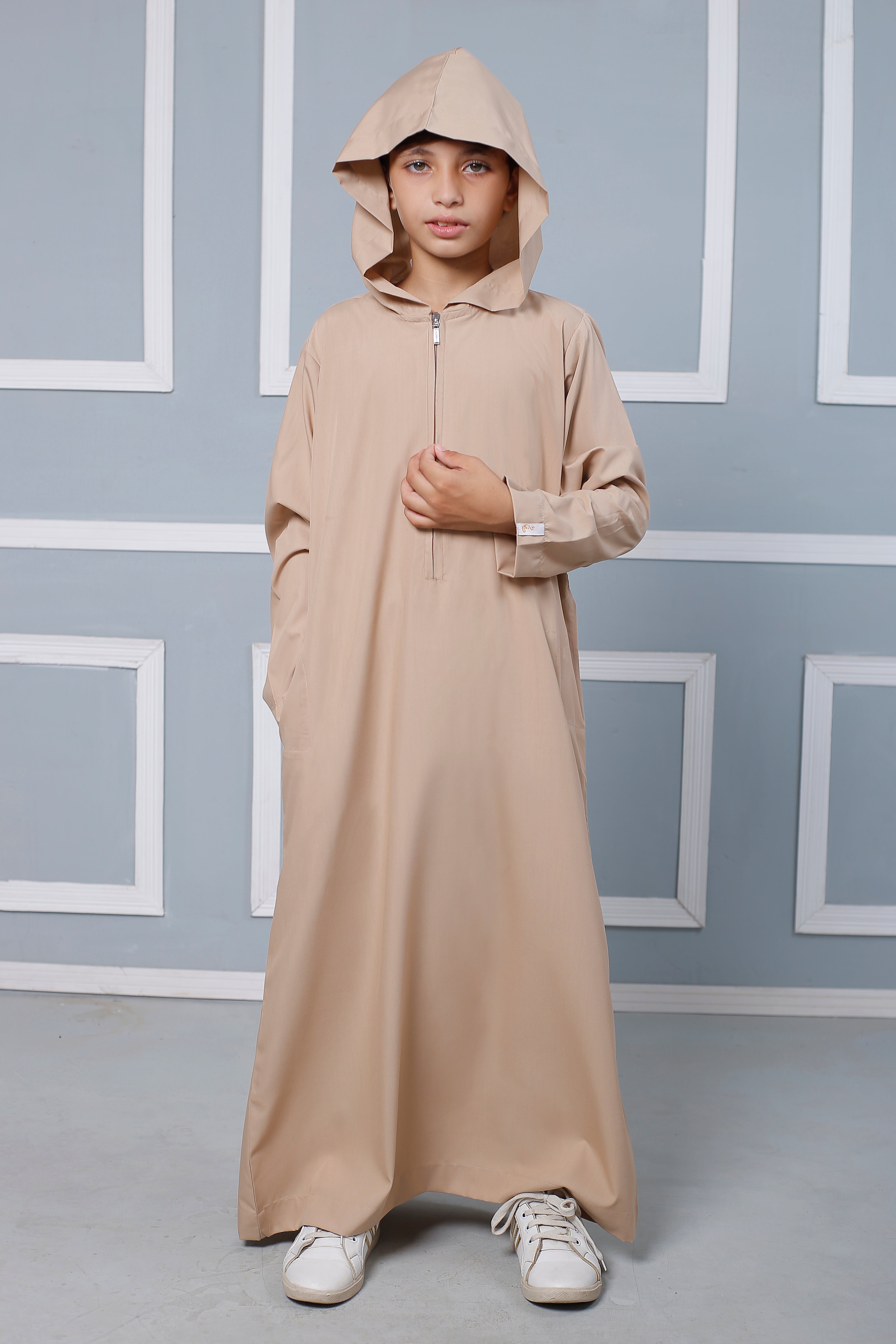 Zip Close Hooded Jubba