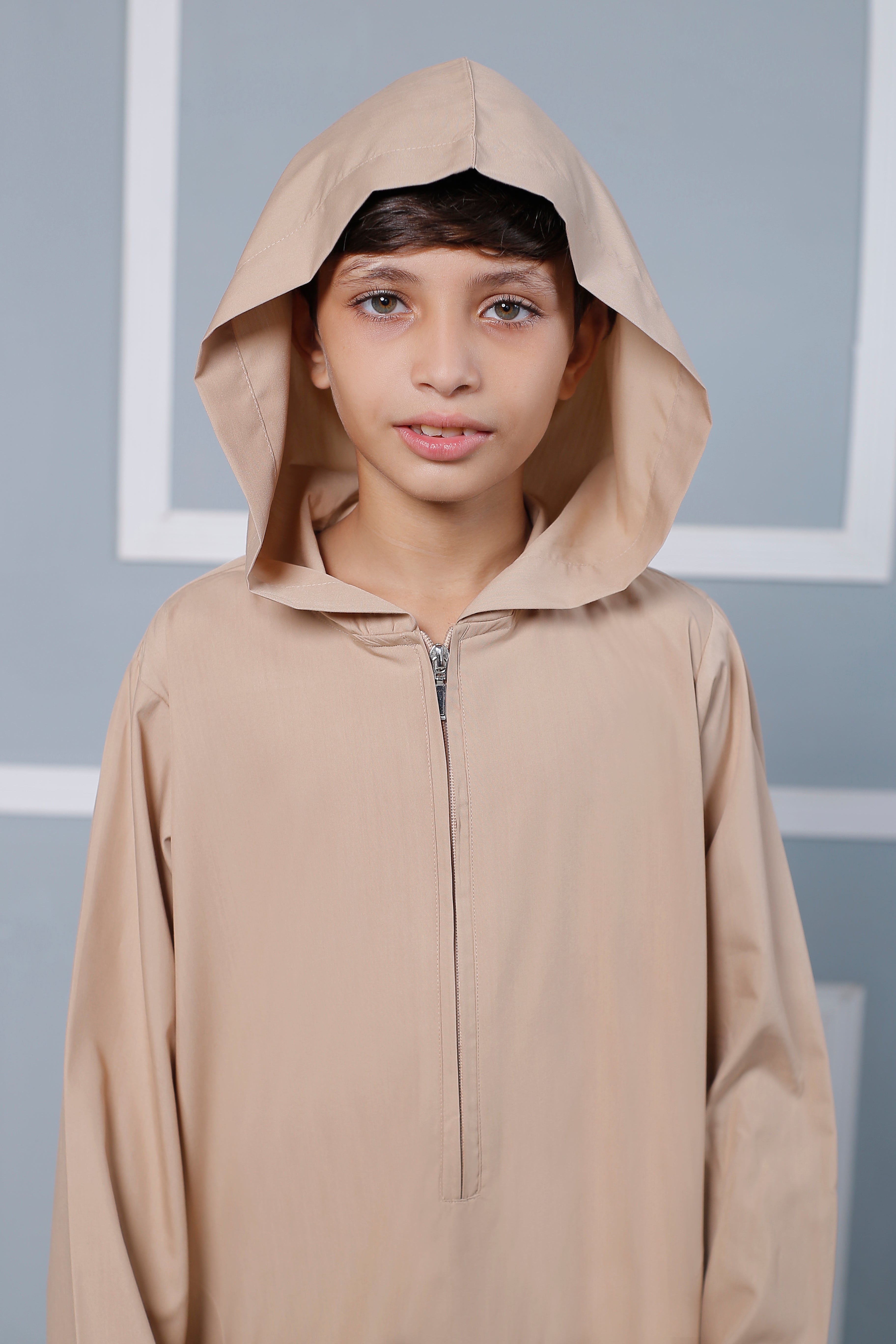 Zip Close Hooded Jubba
