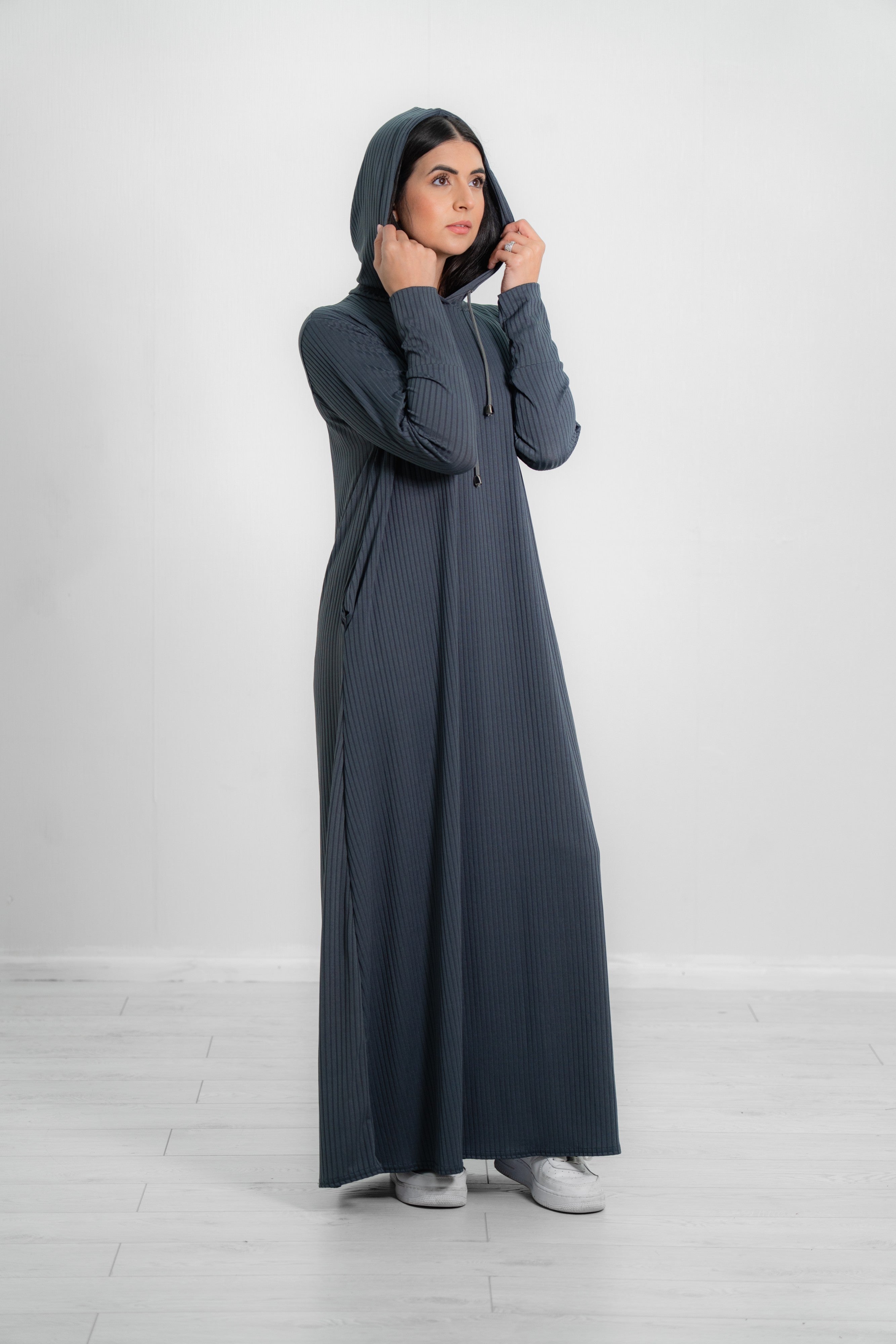 Women’s Long Hooded Ribbed Abaya