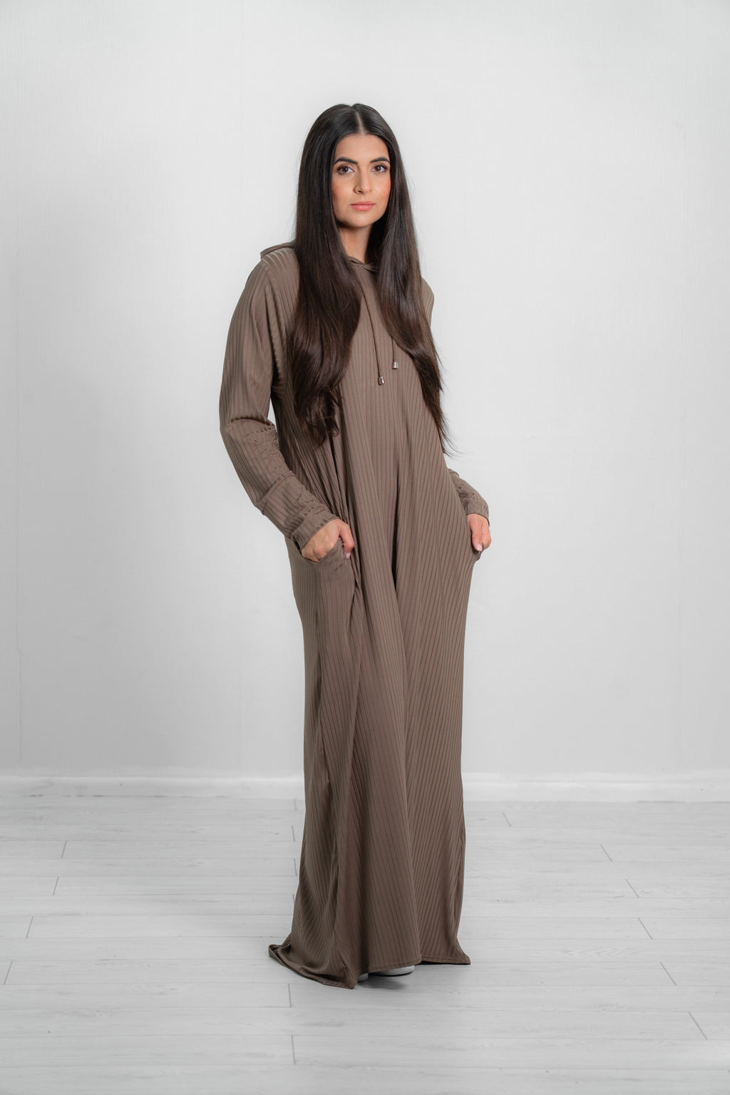 Women’s Long Hooded Ribbed Abaya