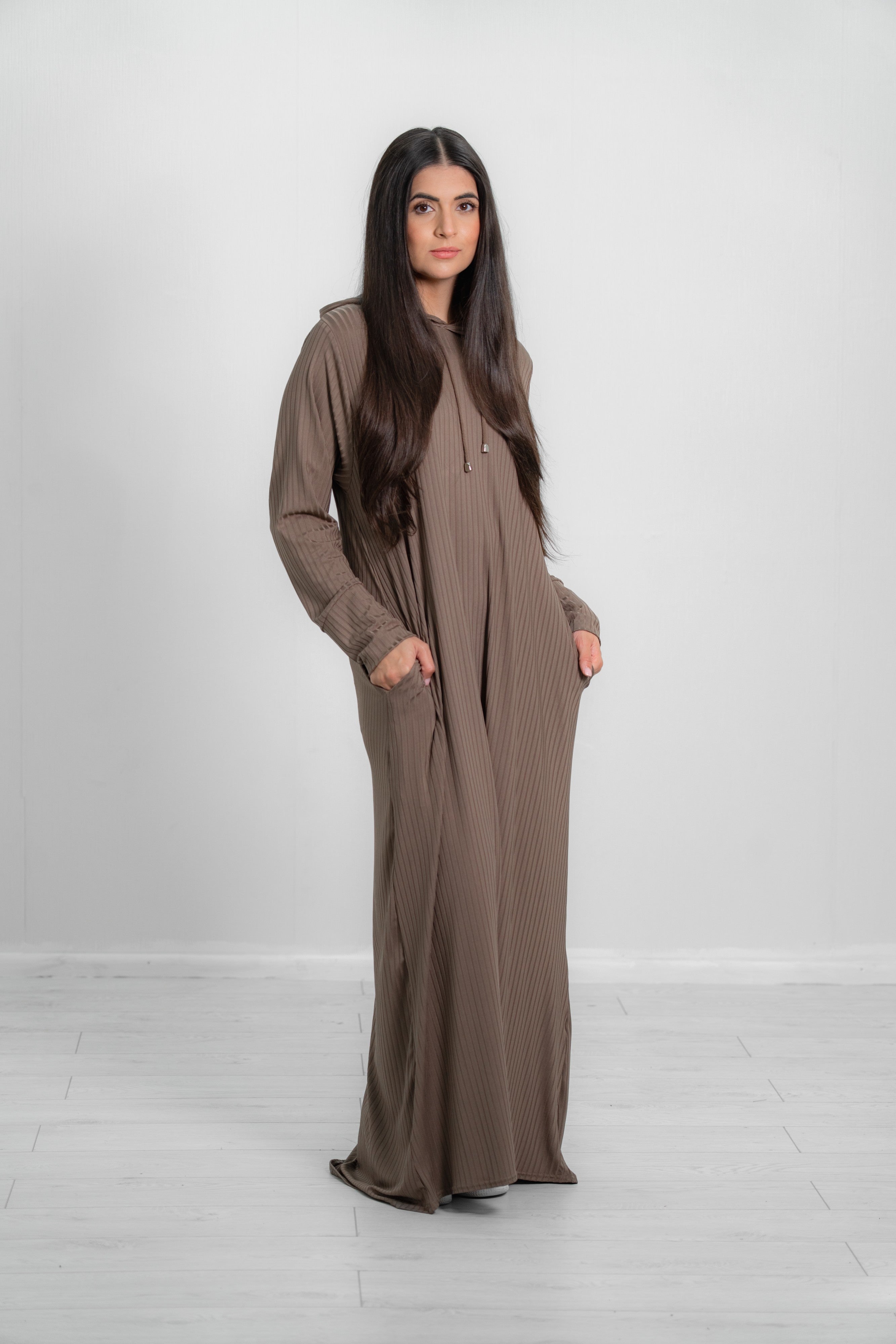 Women’s Long Hooded Ribbed Abaya