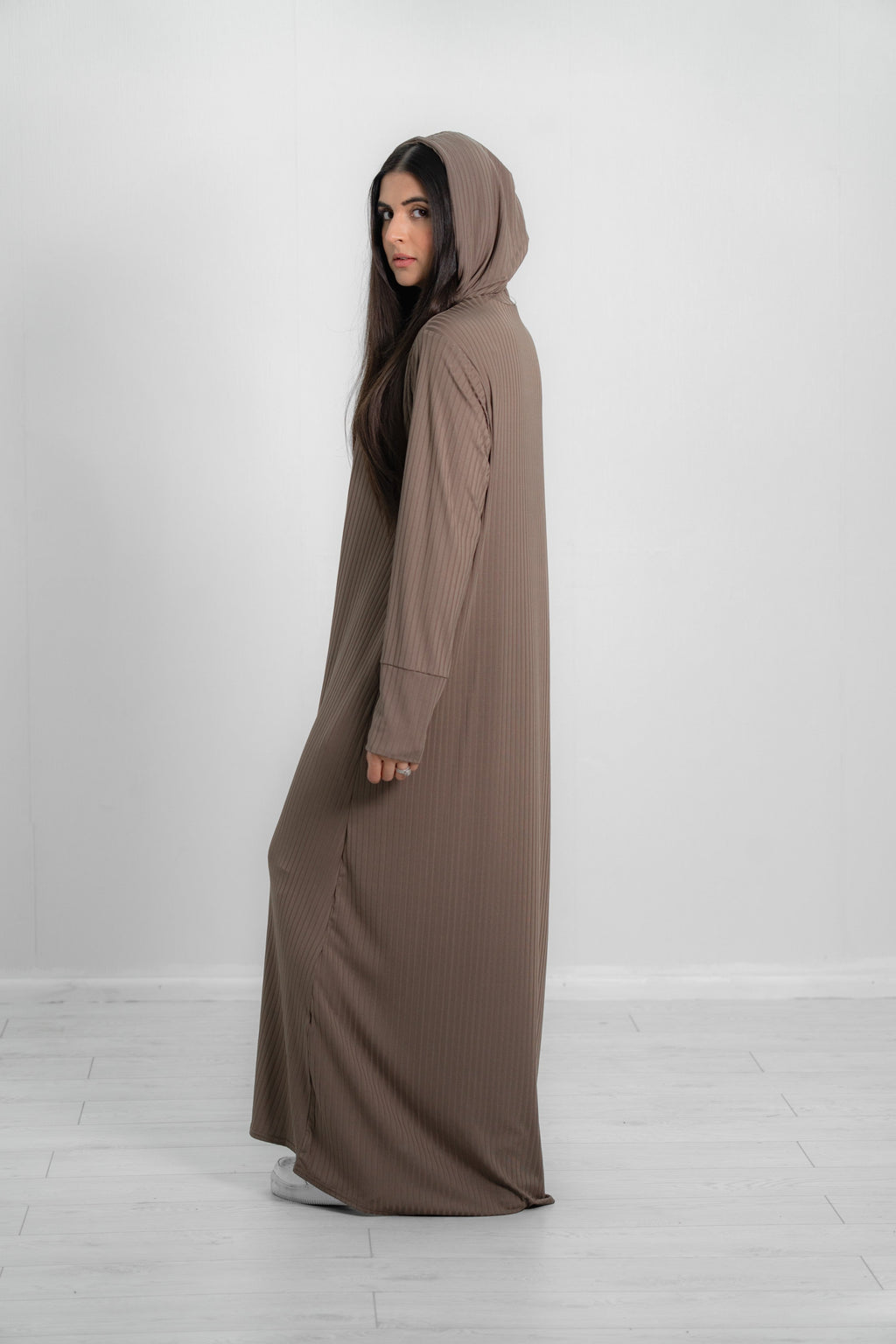 Women’s Long Hooded Ribbed Abaya
