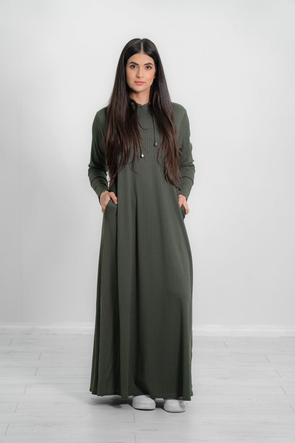 Women’s Long Hooded Ribbed Abaya