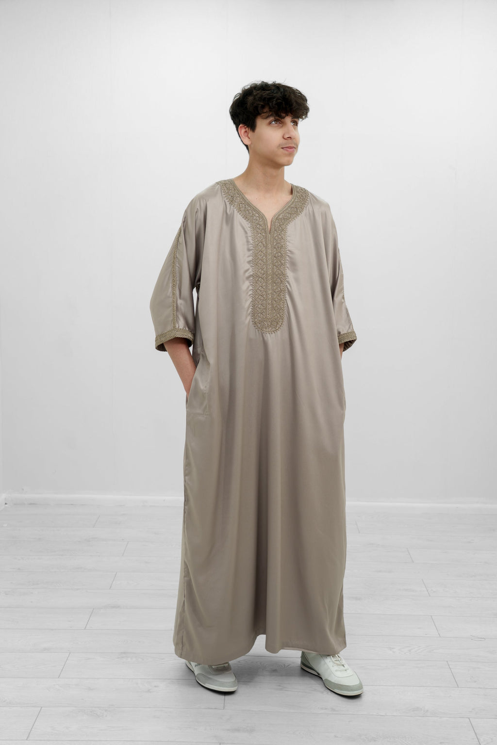 Black Shiny Half Sleeve  Moroccan Jubba with Pockets