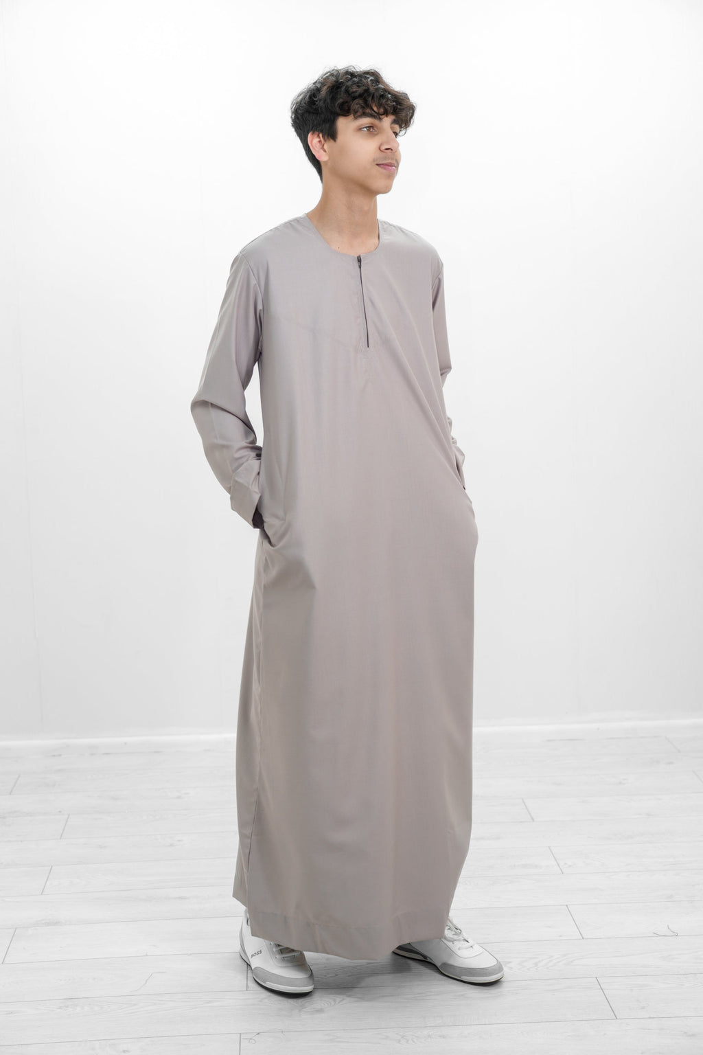 Grey Omani Zip Neck with V Neck Embroidery Design Jubba