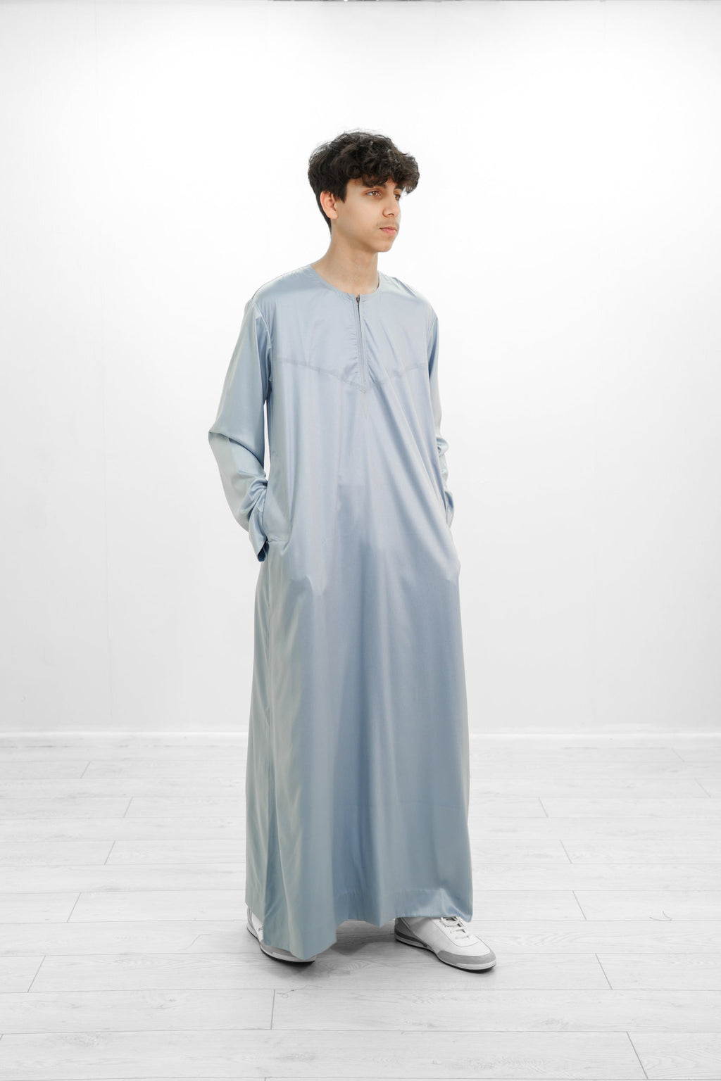 Tan Omani Shiny Zip Neck with V Neck Embroidery Design Jubba