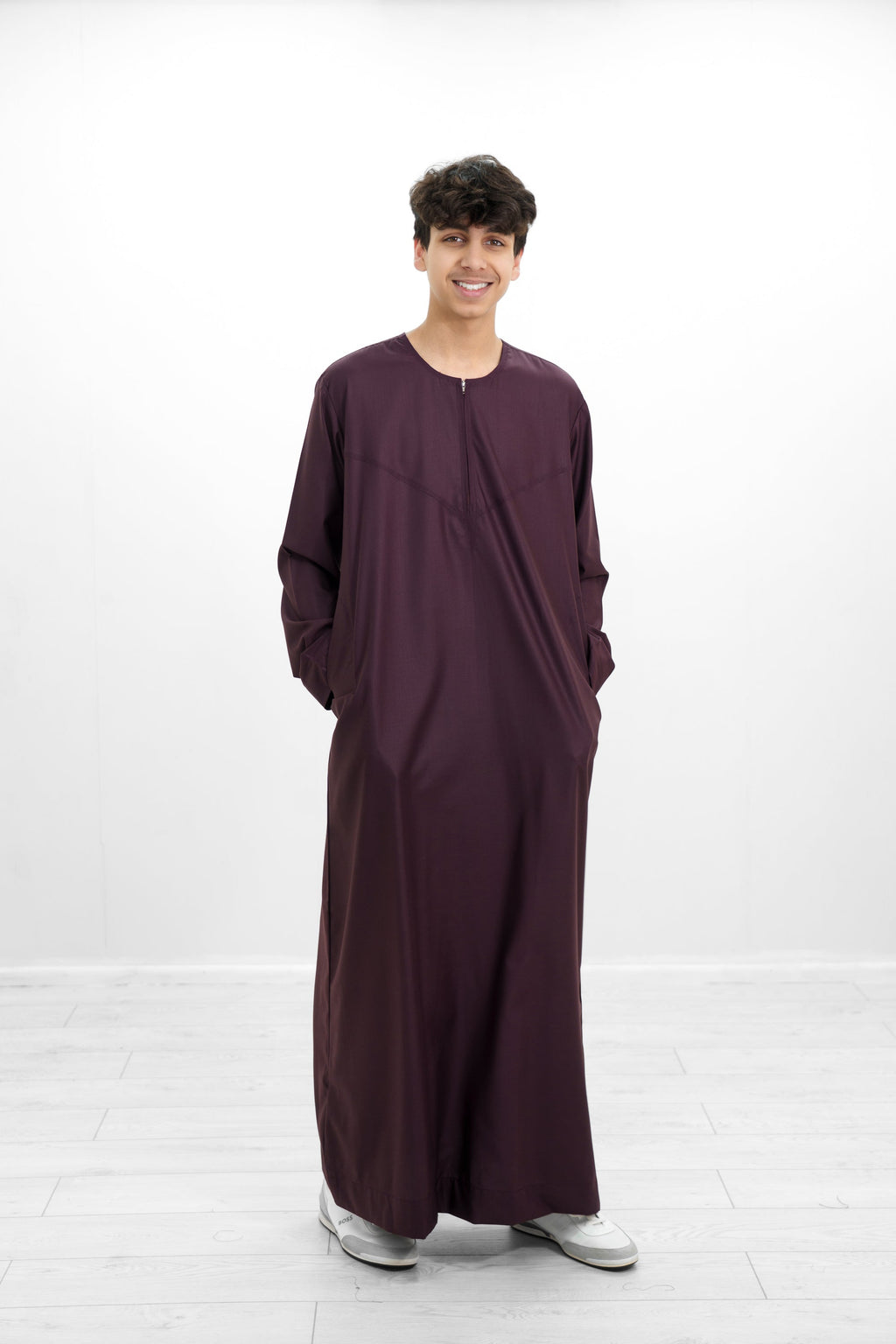 Tan Omani Shiny Zip Neck with V Neck Embroidery Design Jubba