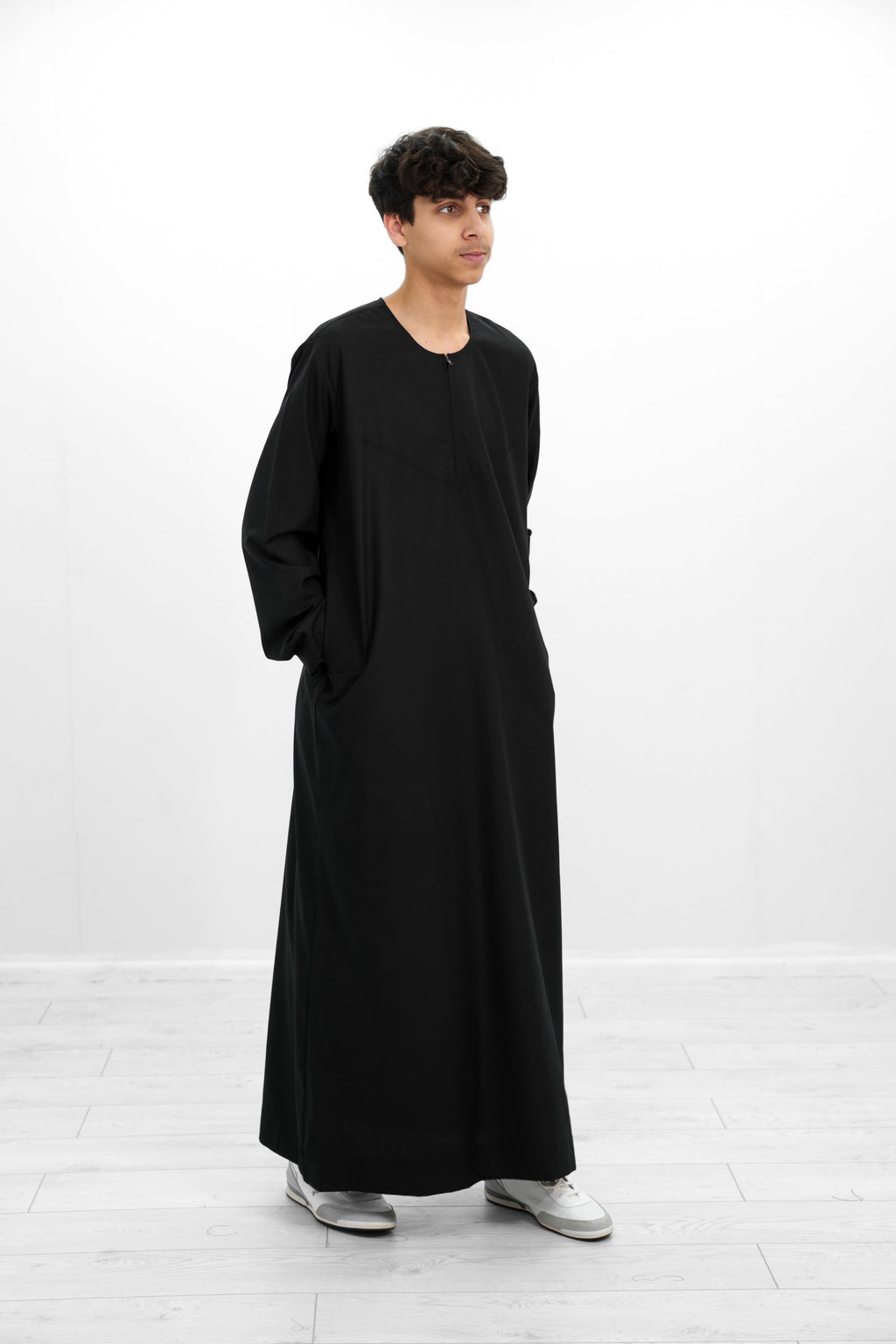 Grey Omani Zip Neck with V Neck Embroidery Design Jubba