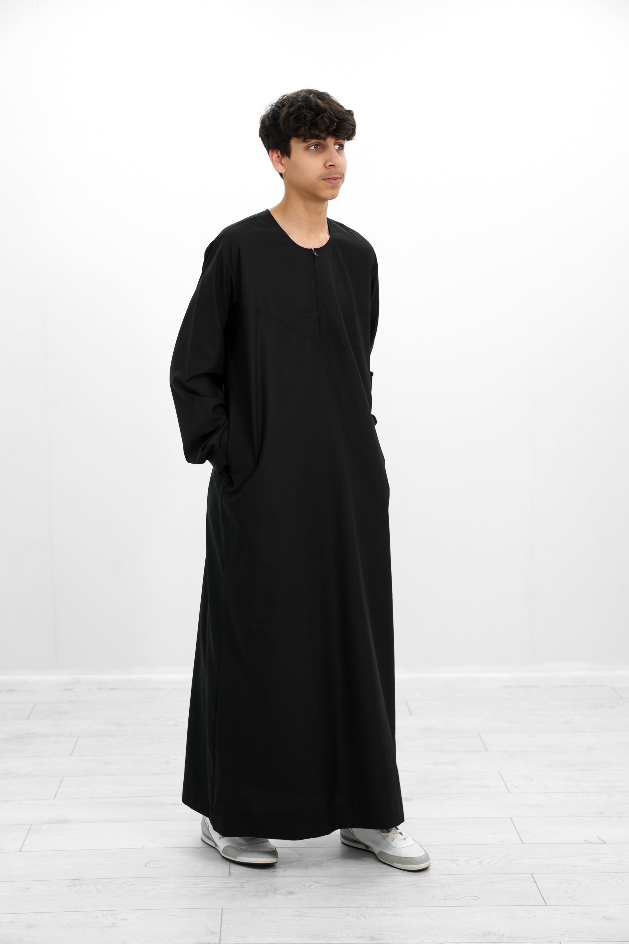 Grey Omani Zip Neck with V Neck Embroidery Design Jubba