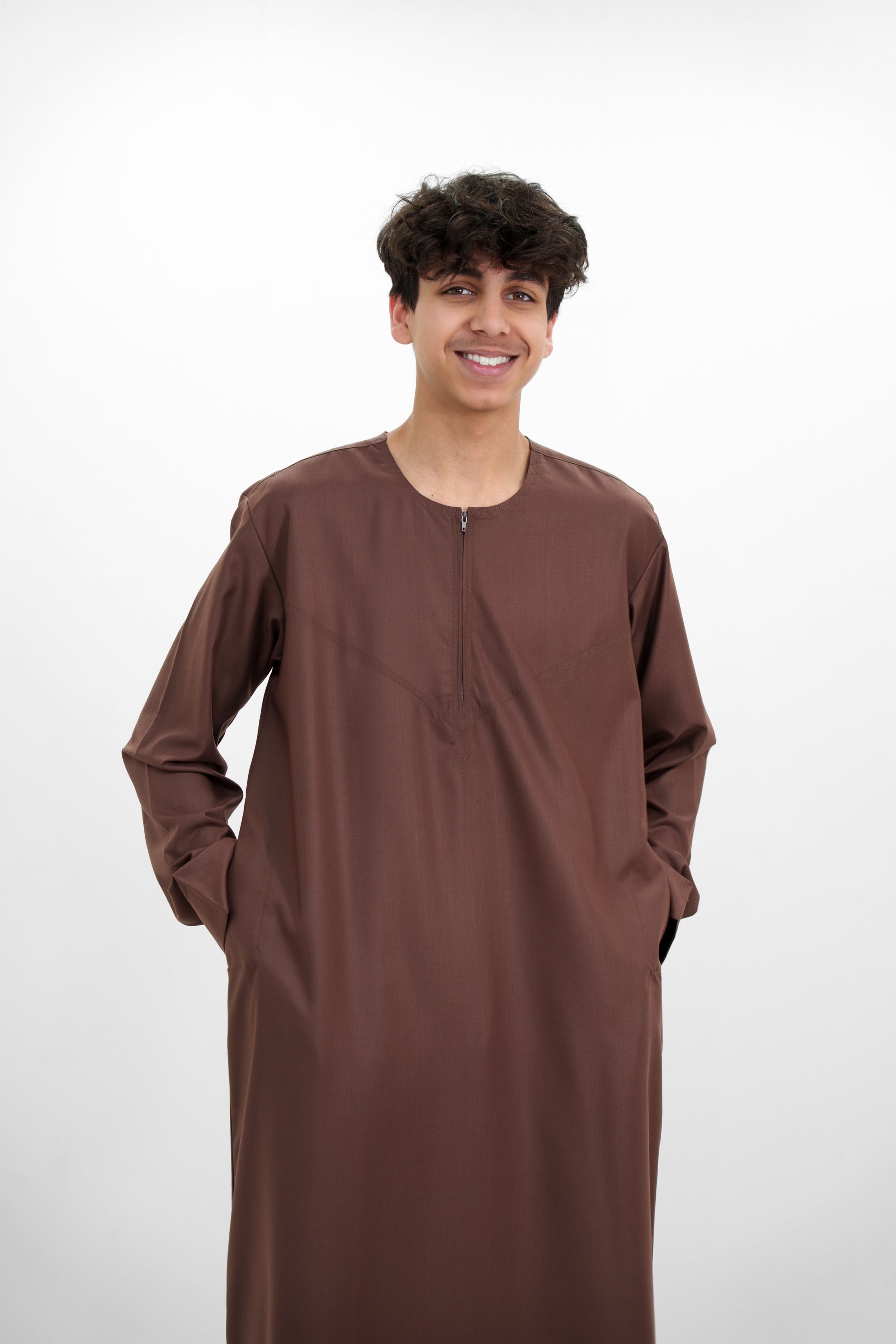 Tan Omani Shiny Zip Neck with V Neck Embroidery Design Jubba