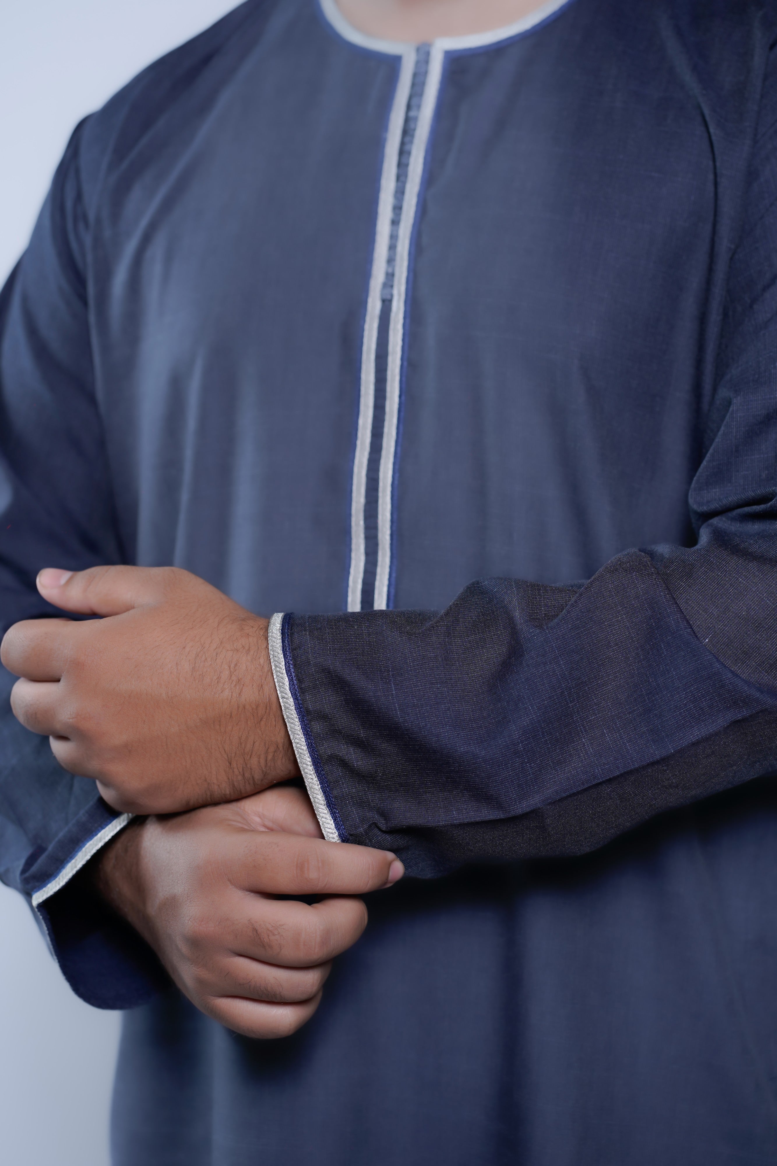 Long Sleeve Omani Embroidery Jubba