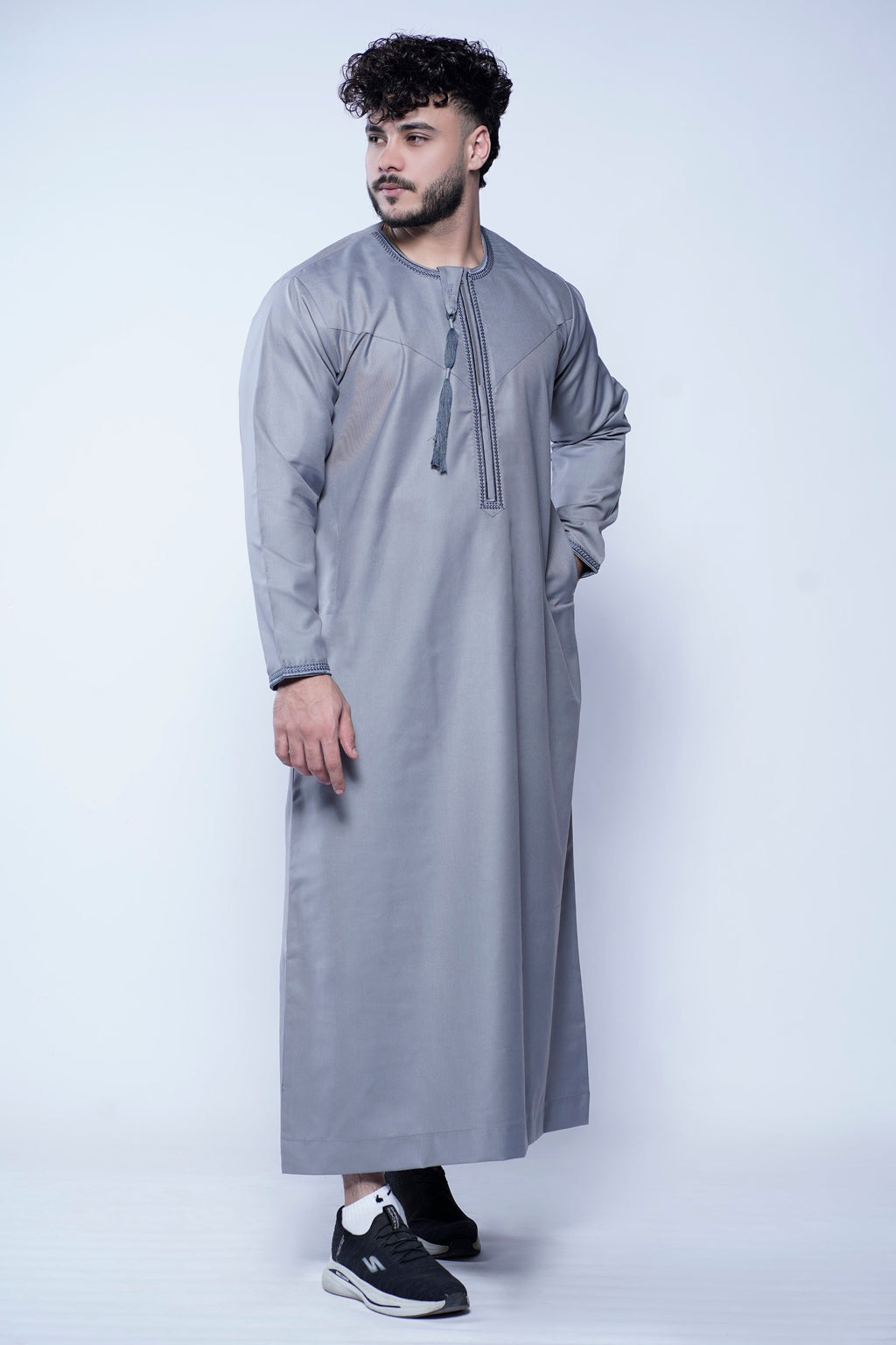 Omani Embroidery Tassel Jubba