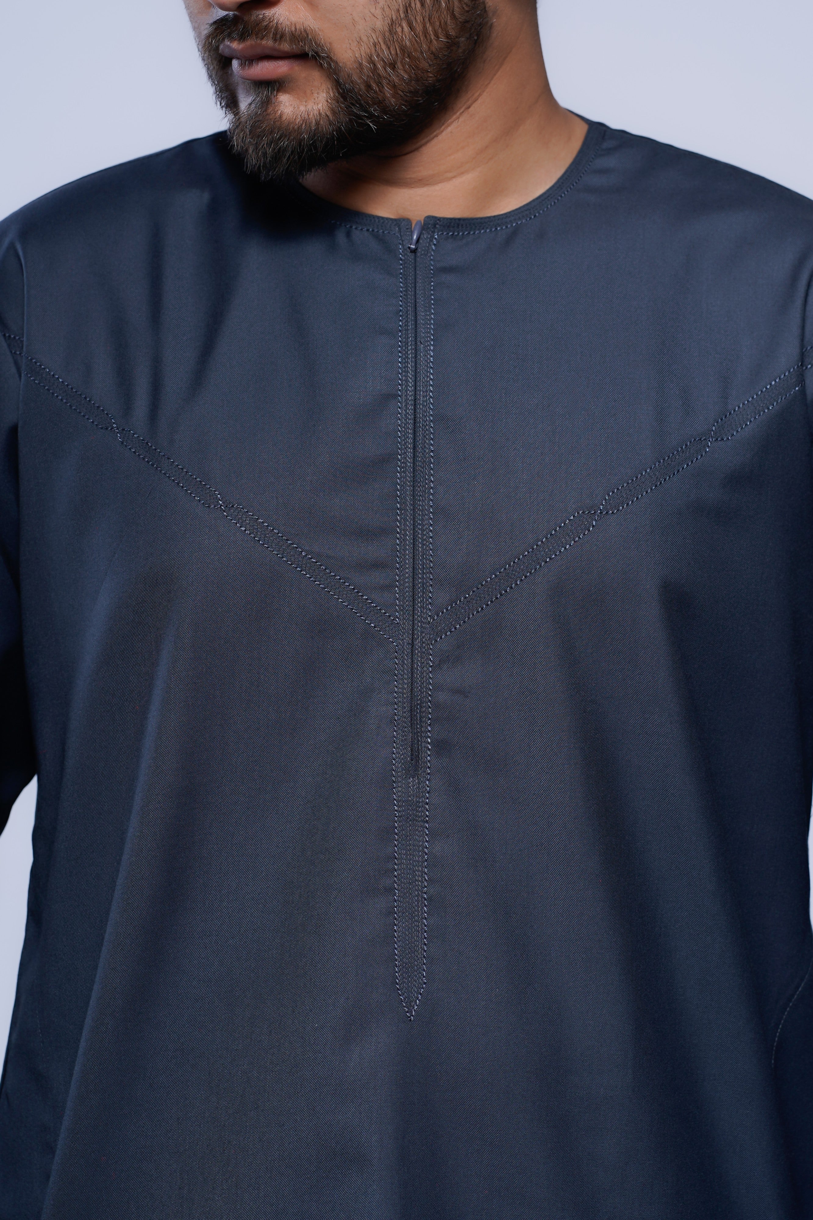 Omani Jubba with Curve Jump stitch design