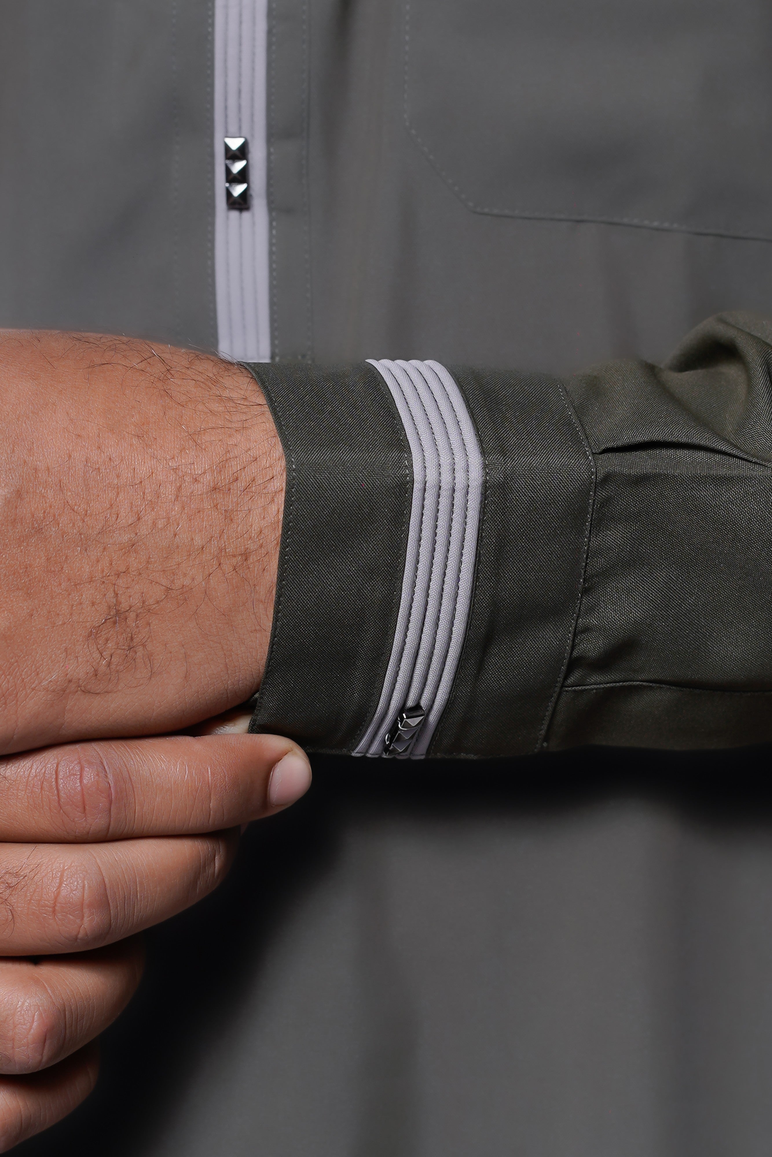 Band Collar Jubba With Velvet Stripe Design