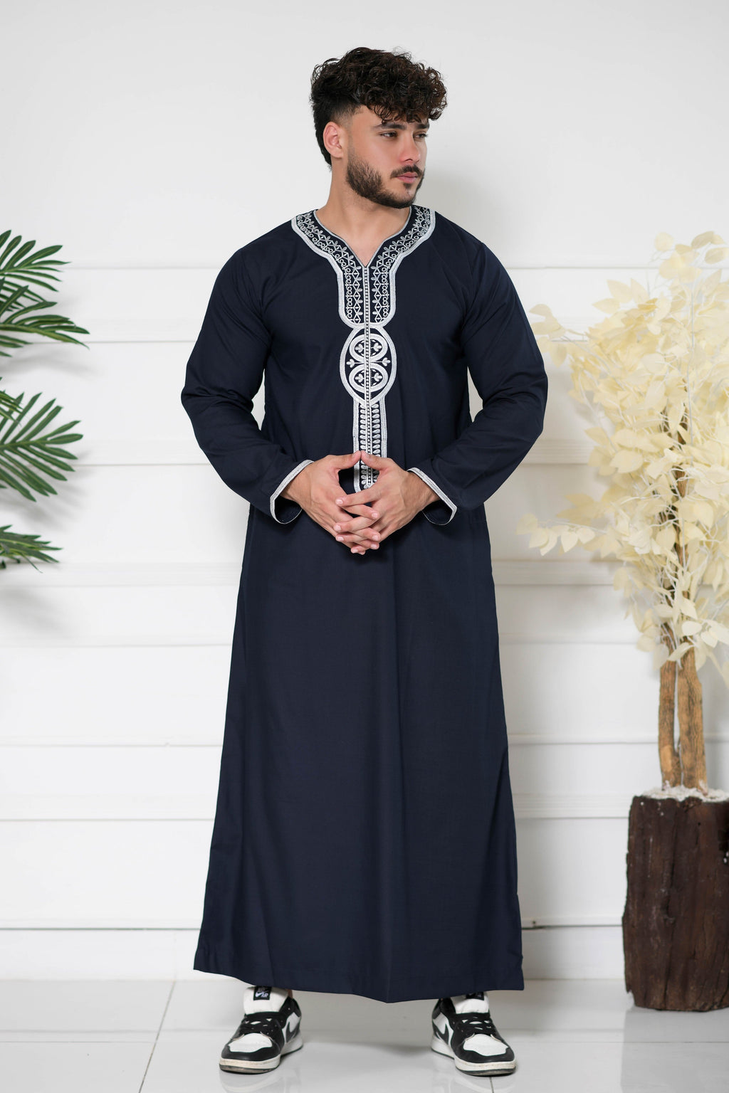 Black Moroccan Embroidered Full Sleeve Jubba