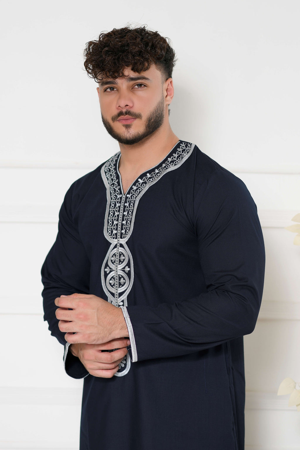 Black Moroccan Embroidered Full Sleeve Jubba