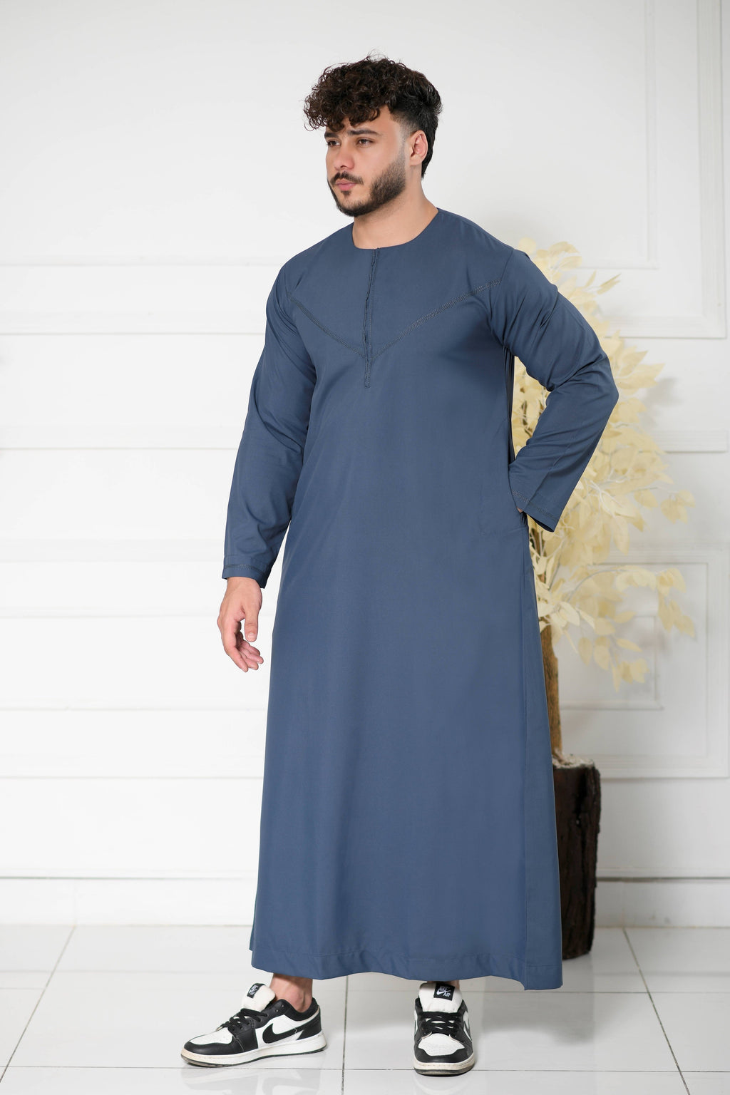 Navy Omani Round Neck Jubba with V Neck Stitched Embroidery