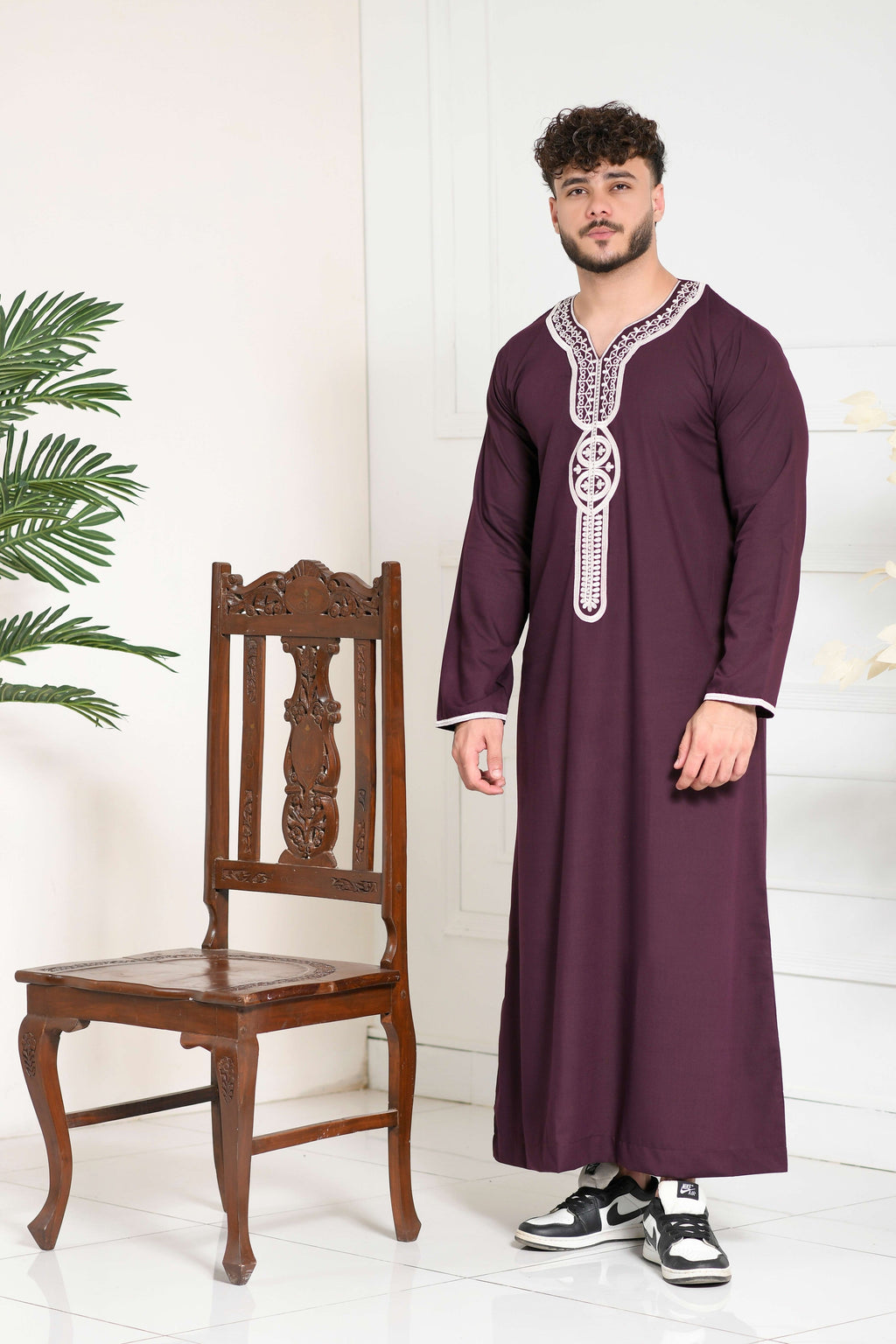 Black Moroccan Embroidered Full Sleeve Jubba