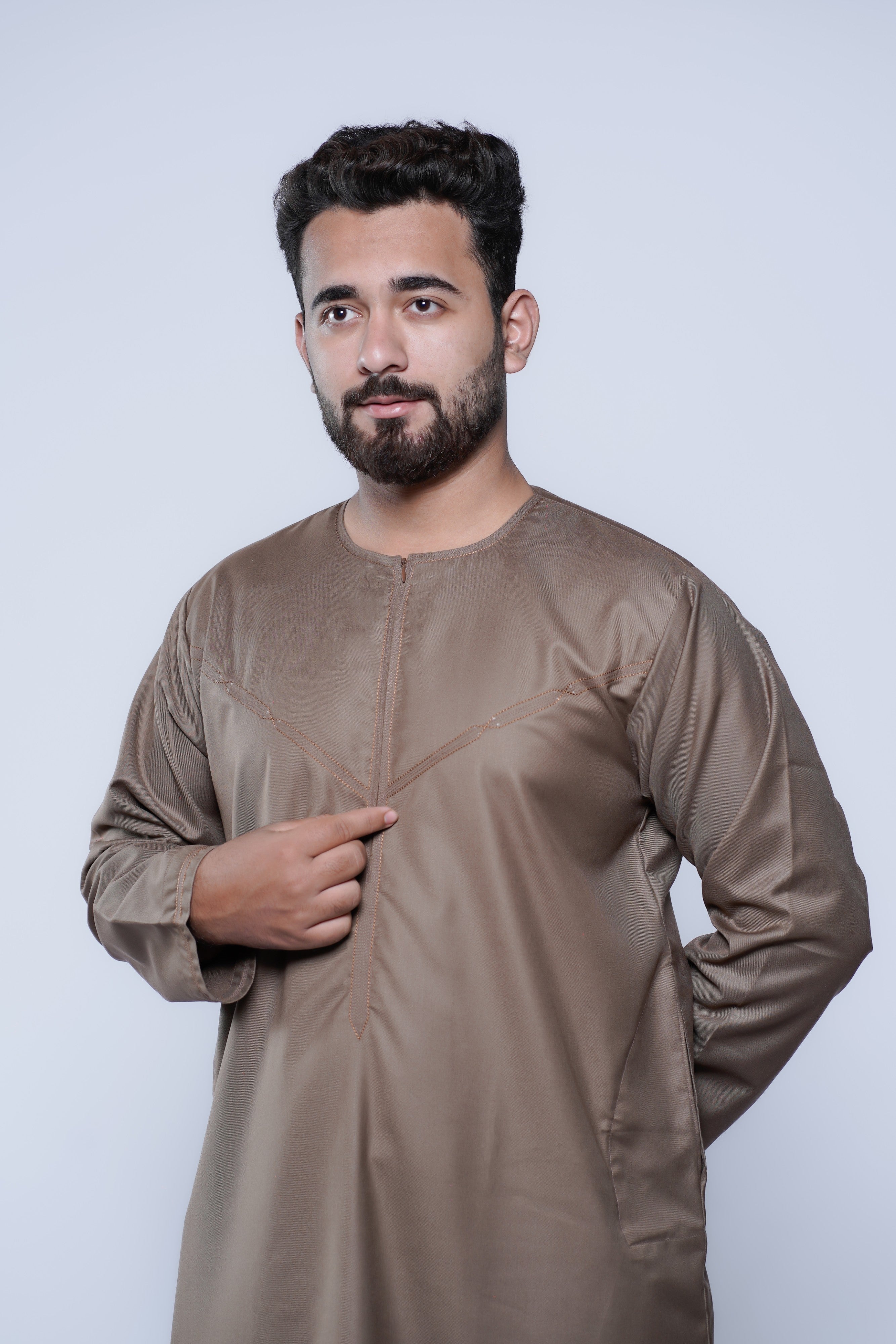 Omani Jubba with Curve Jump stitch design