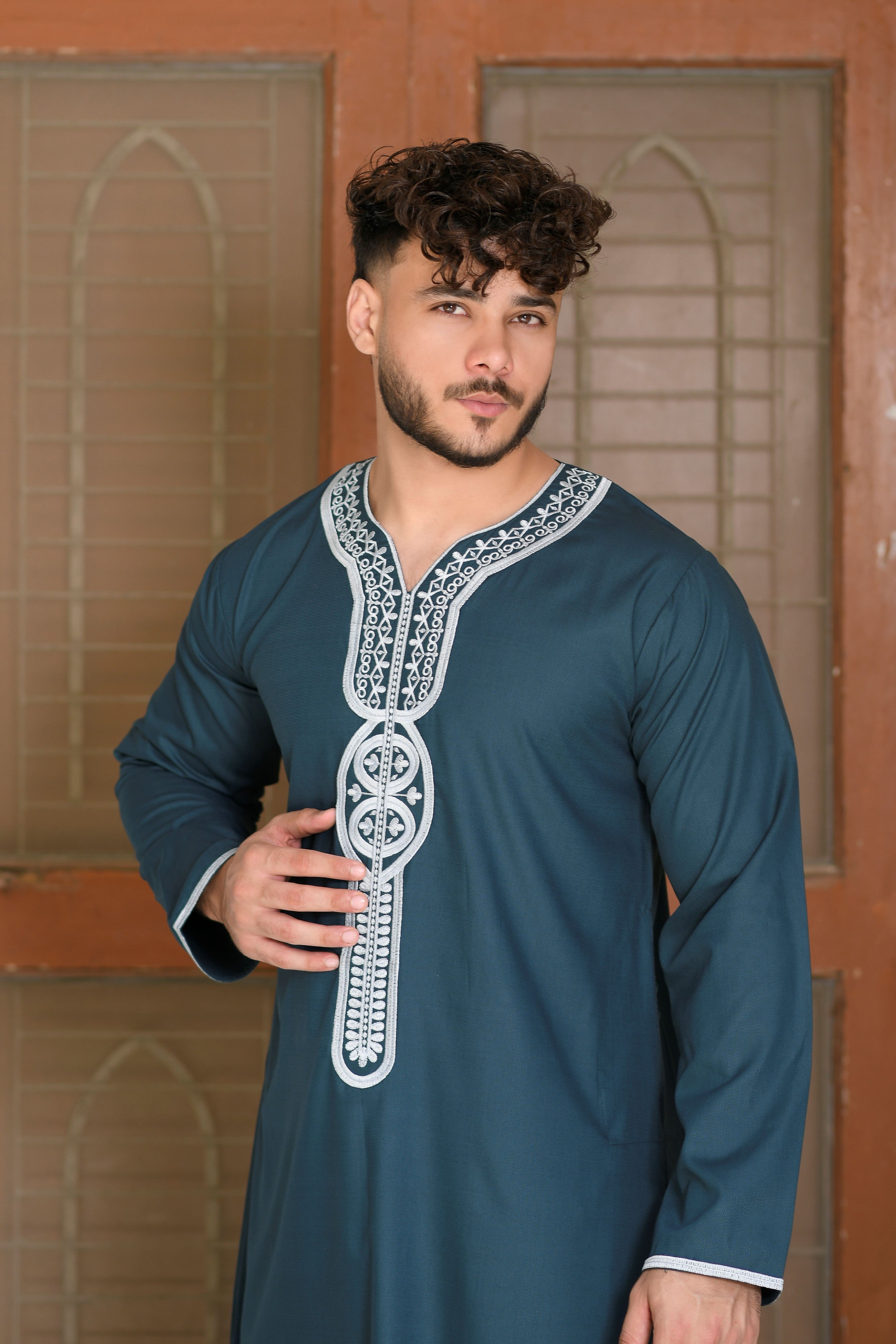 Black Moroccan Embroidered Full Sleeve Jubba
