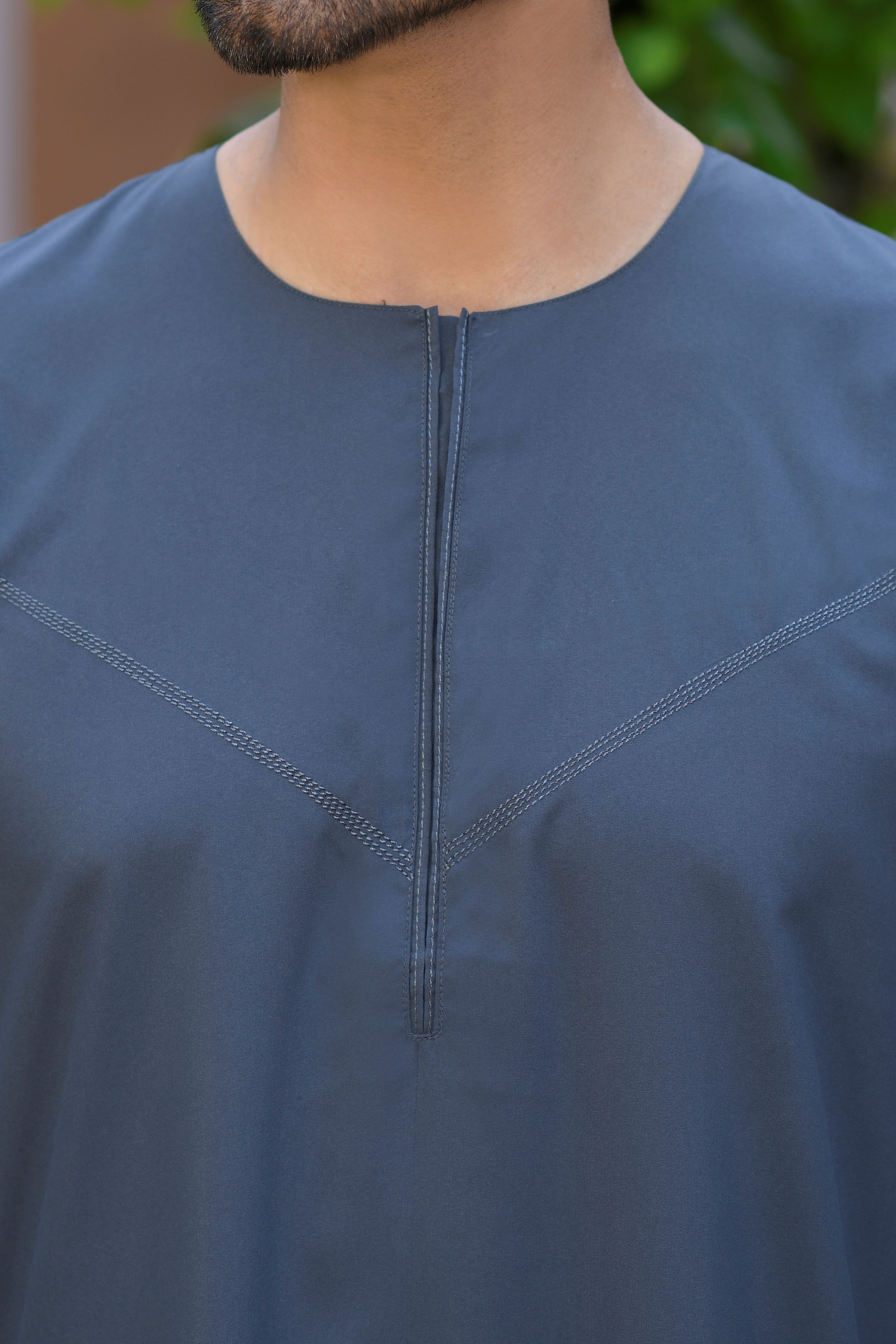 Navy Omani Round Neck Jubba with V Neck Stitched Embroidery