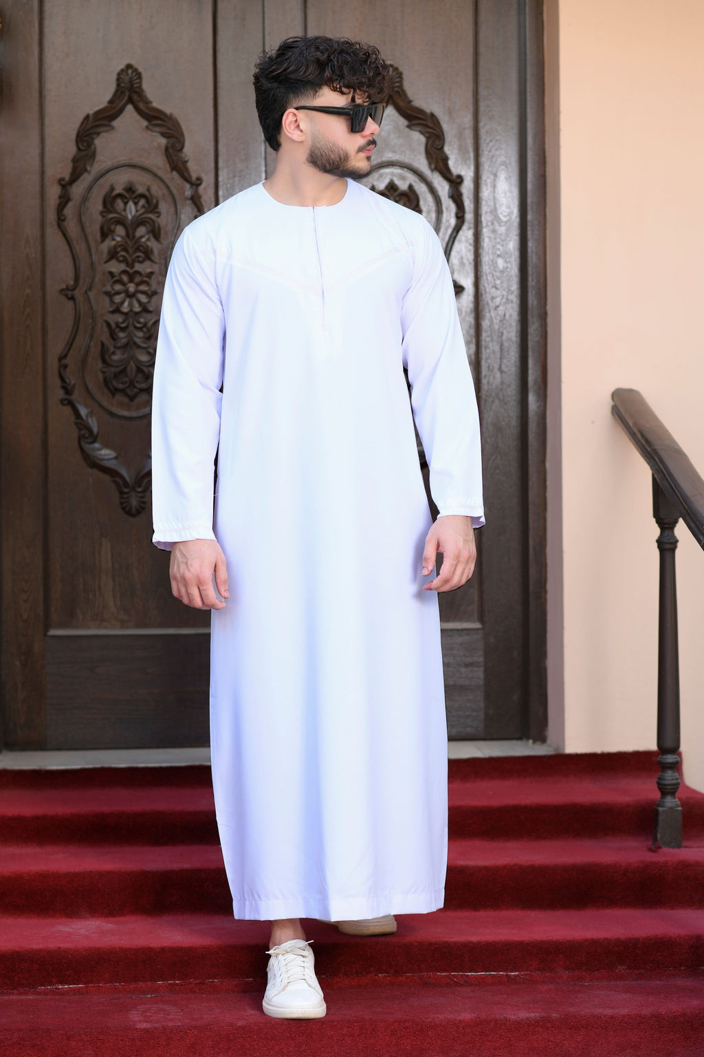 Navy Omani Round Neck Jubba with V Neck Stitched Embroidery