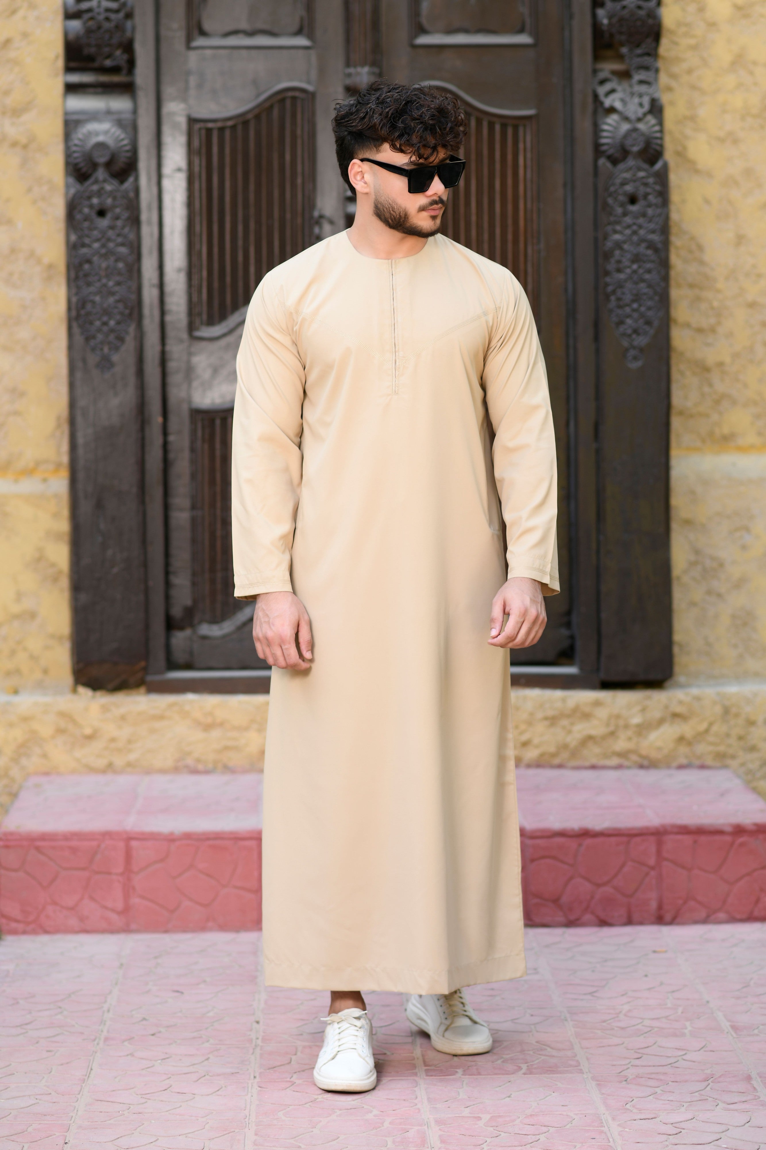 Navy Omani Round Neck Jubba with V Neck Stitched Embroidery