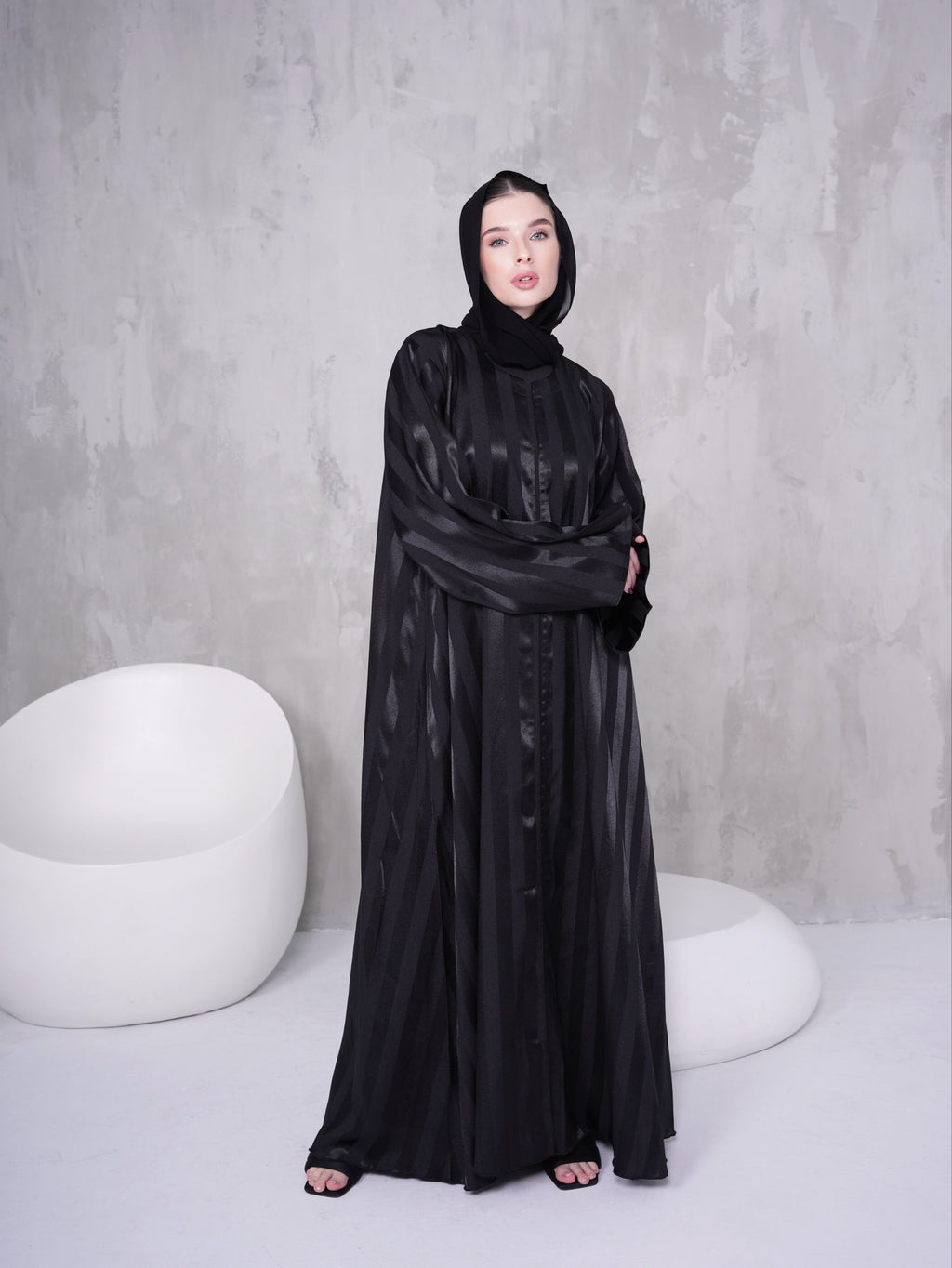 Black Lined Abaya