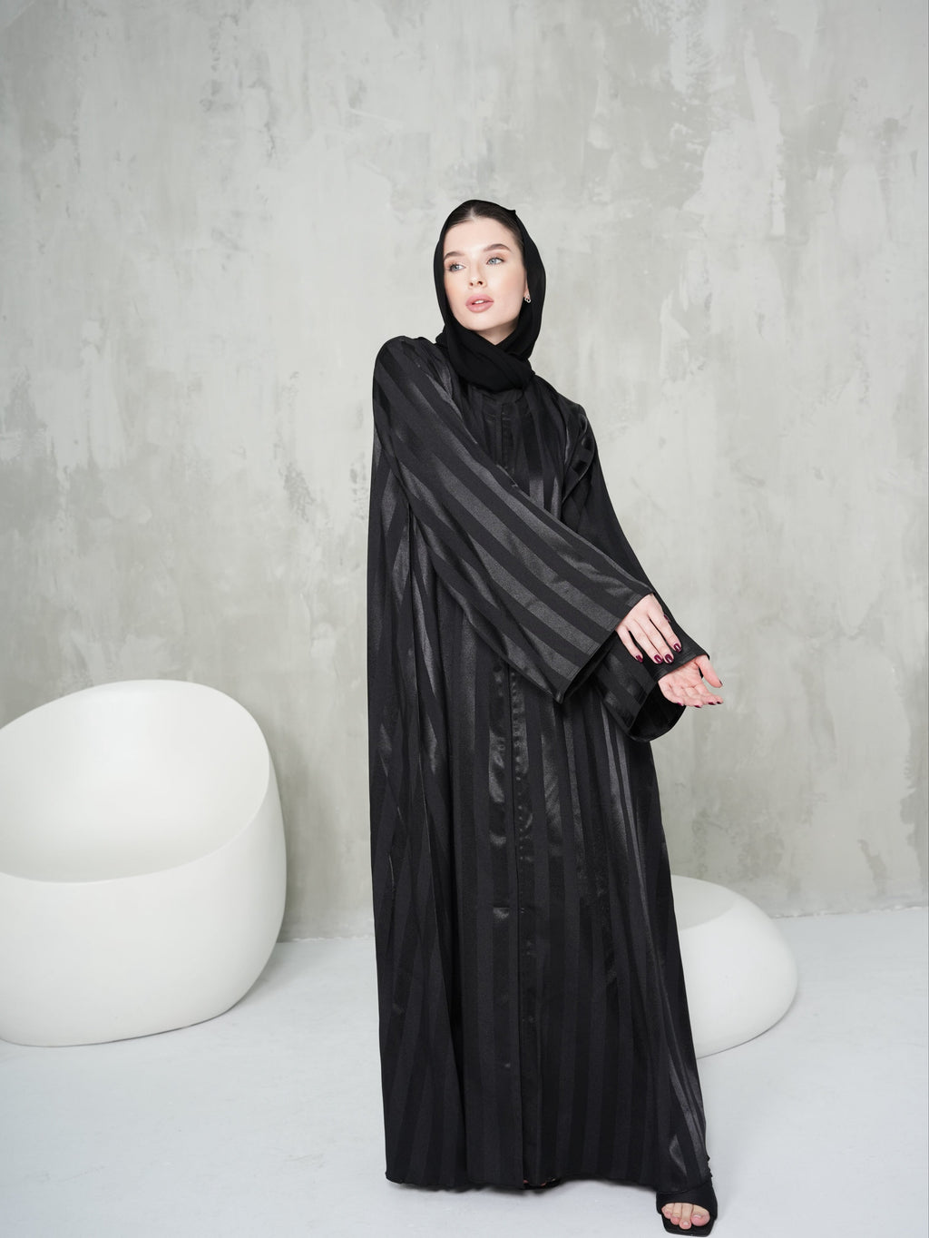 Black Lined Abaya
