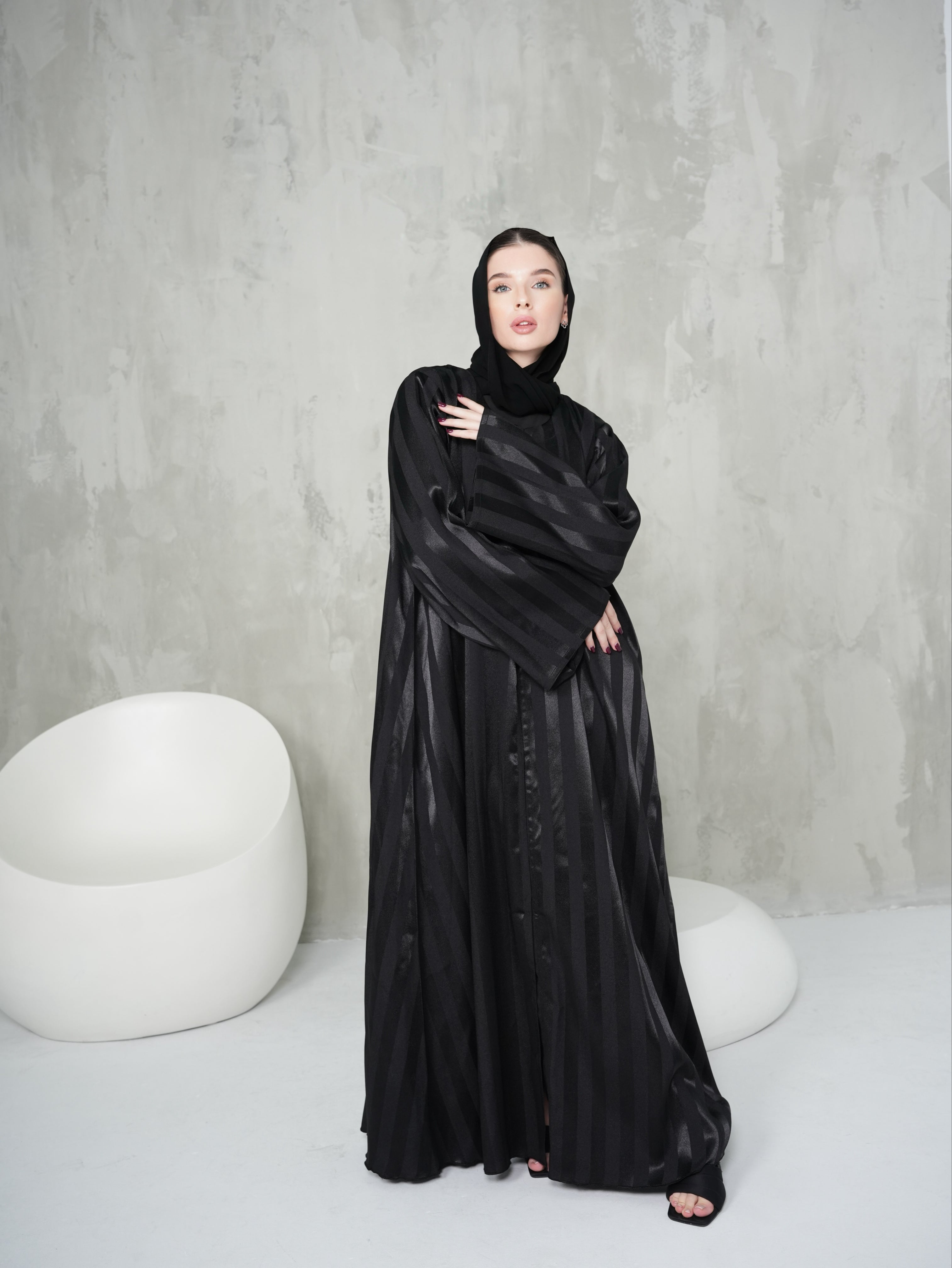 Black Lined Abaya